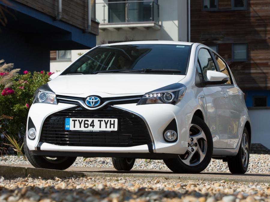 Toyota Yaris Hybrid (UK) '2014